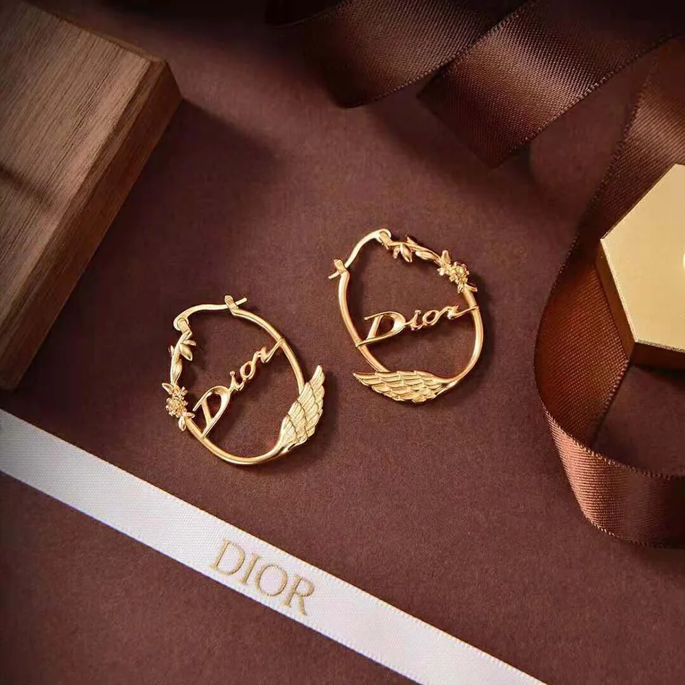 Dior Dio(r)evolution Earrings Gold for Women in Finish Metal Dior Dio(r)evolution Earrings Gold for Women in Finish Metal