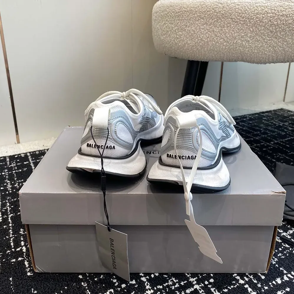 Balenciaga Circuit Sneaker in White and Silver Polyester for Unisex