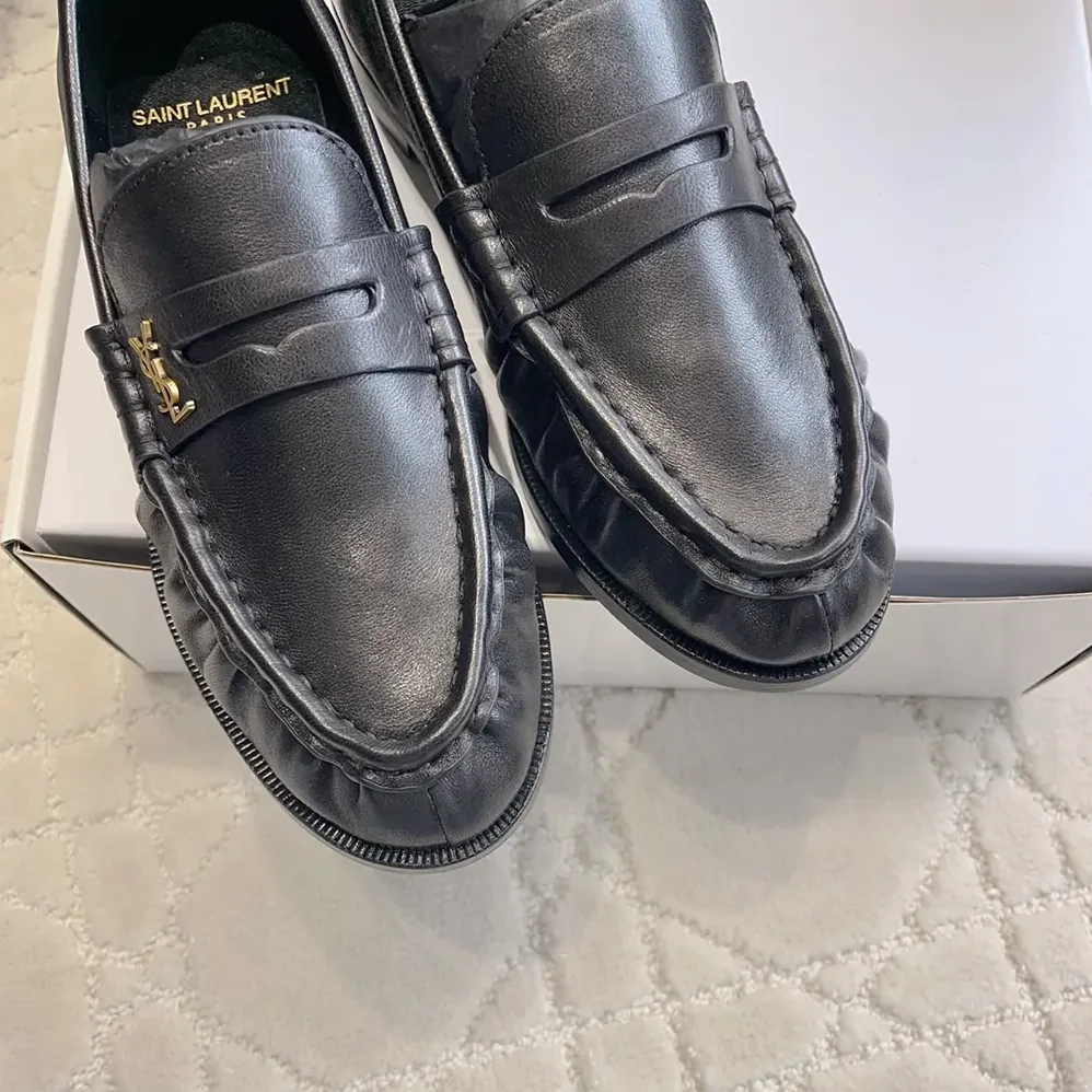 Saint Laurent YSL Le Loafer Supple in Matte Leather for Unisex in Black Saint Laurent YSL Le Loafer Supple in Matte Leather for Unisex in Black