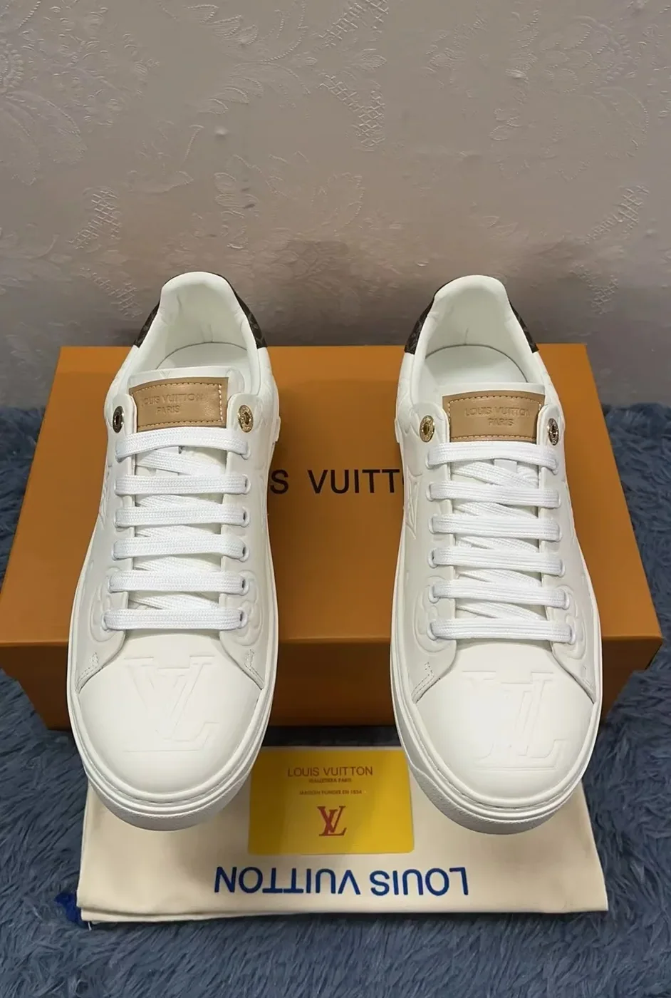 Louis Vuitton Time Out Sneaker White in Brown
