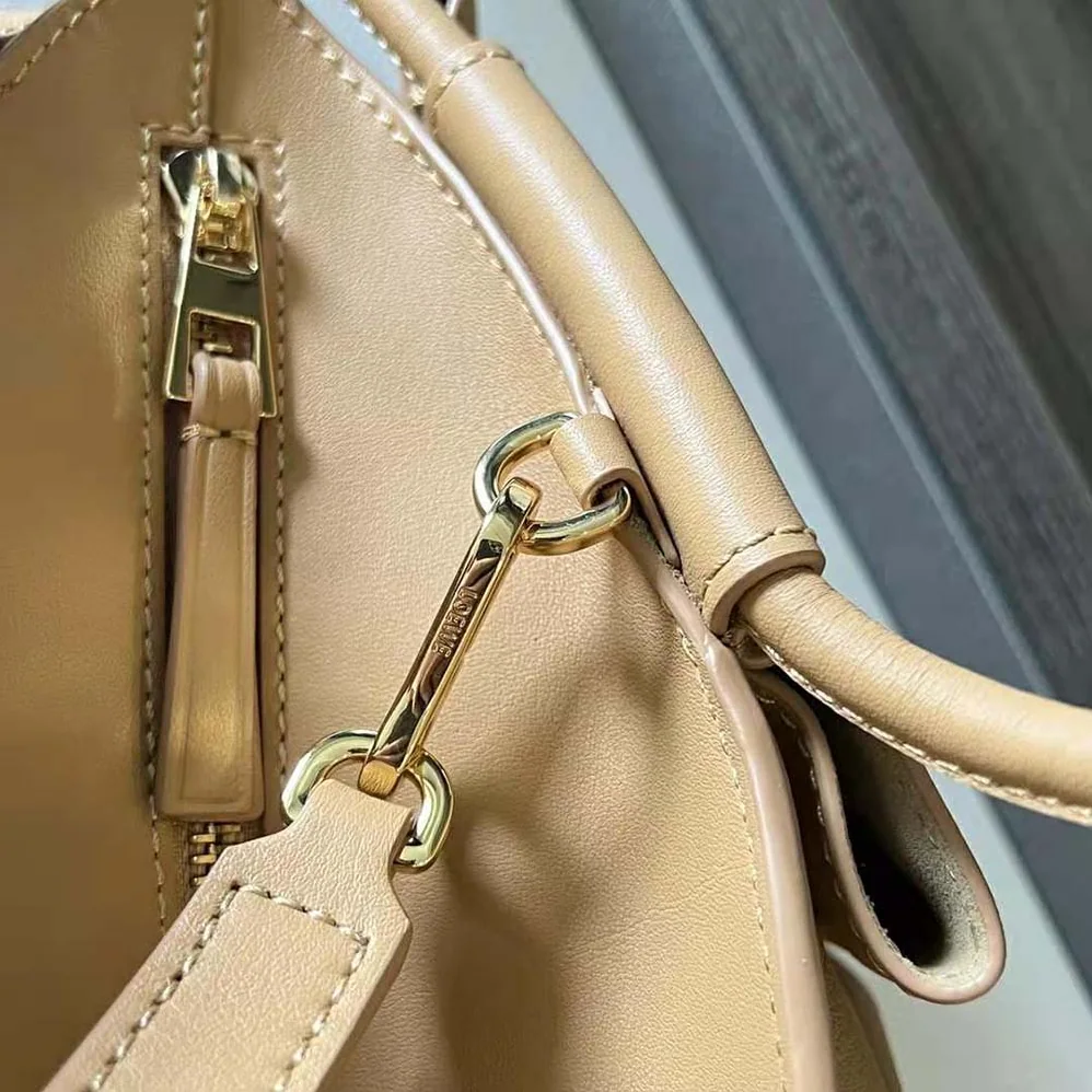 Loewe Small Paseo Bag in Shiny Nappa Calfskin for Women in Orange Loewe Small Paseo Bag in Shiny Nappa Calfskin for Women in Orange