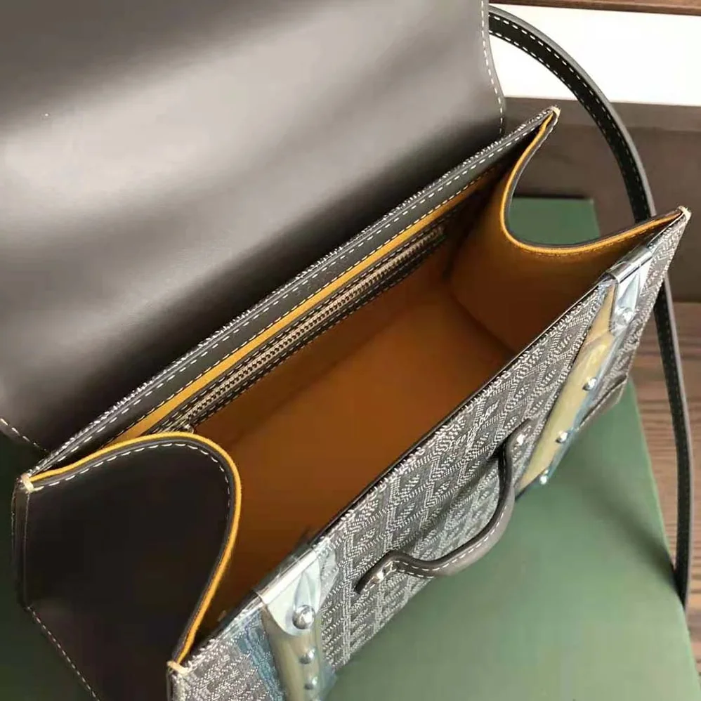 Goyard Sac Saïgon PM in Toile Goyardine & Clamecy Calfskin for Women in Gray Goyard Sac Saïgon PM in Toile Goyardine & Clamecy Calfskin for Women in Gray