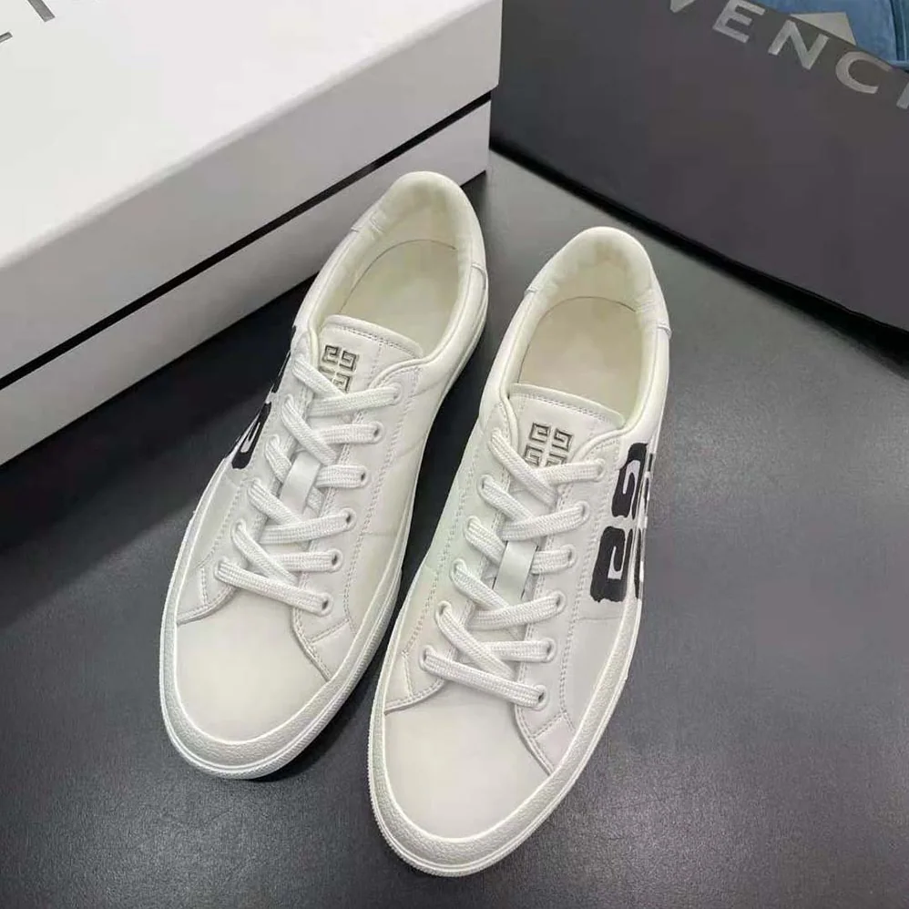 Givenchy Sneakers City Sport in Leather with Tag Effect 4g Print for Men