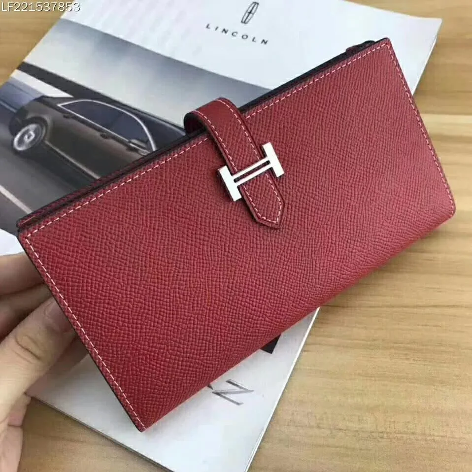 Hermes Medium Bearn Wallet in Epsom Calfskin Leather in Red