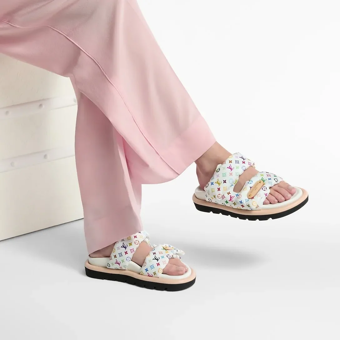 Louis Vuitton LV x TM Pool Pillow Comfort Mules White 1AJNEW