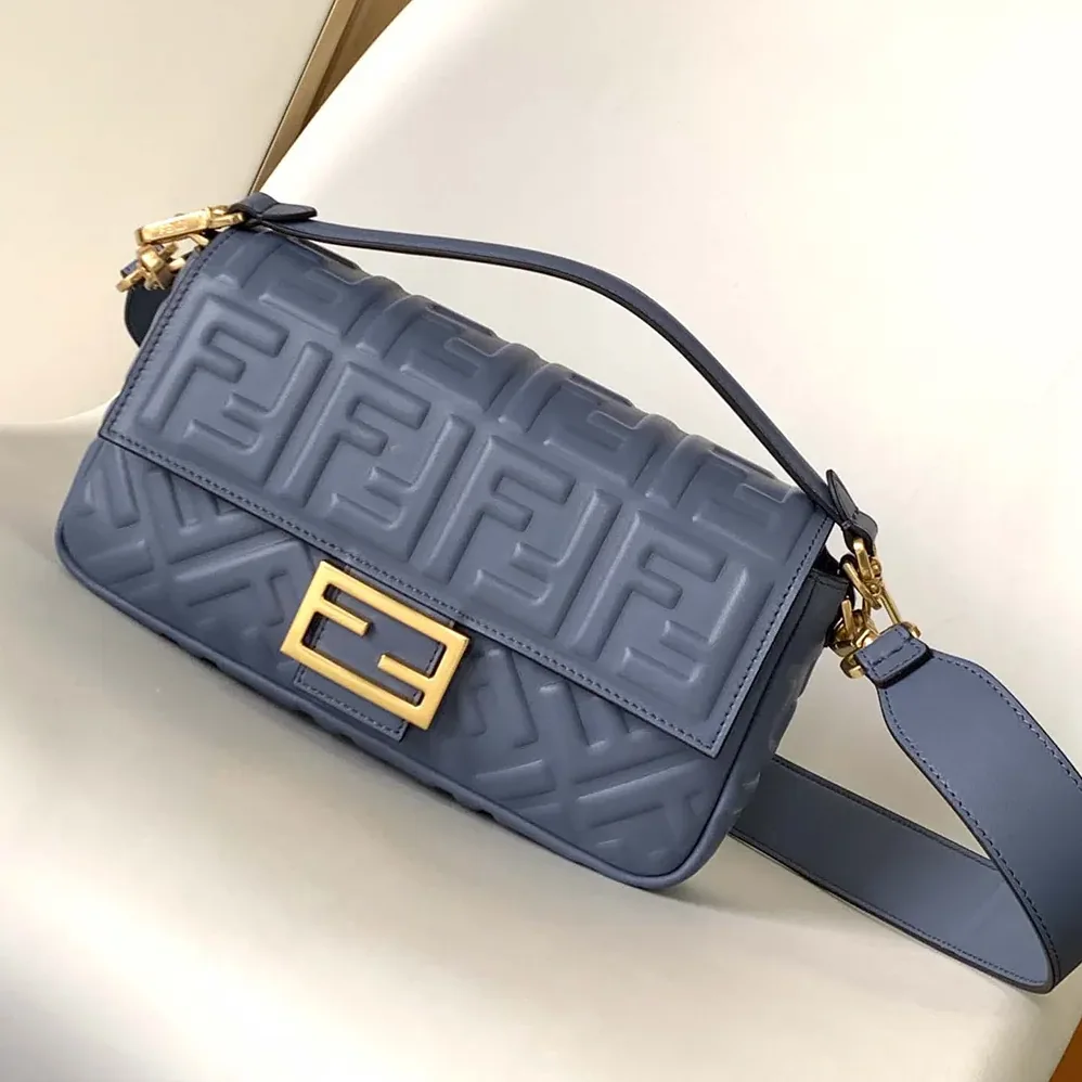 Fendi Medium Baguette Blue Leather Bag for Women