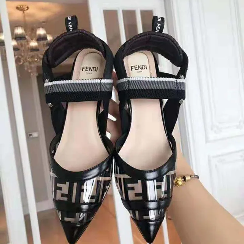 Fendi PUMPS Slingbacks in PU and Leather Middle Heel for Women in Black Fendi PUMPS Slingbacks in PU and Leather Middle Heel for Women in Black