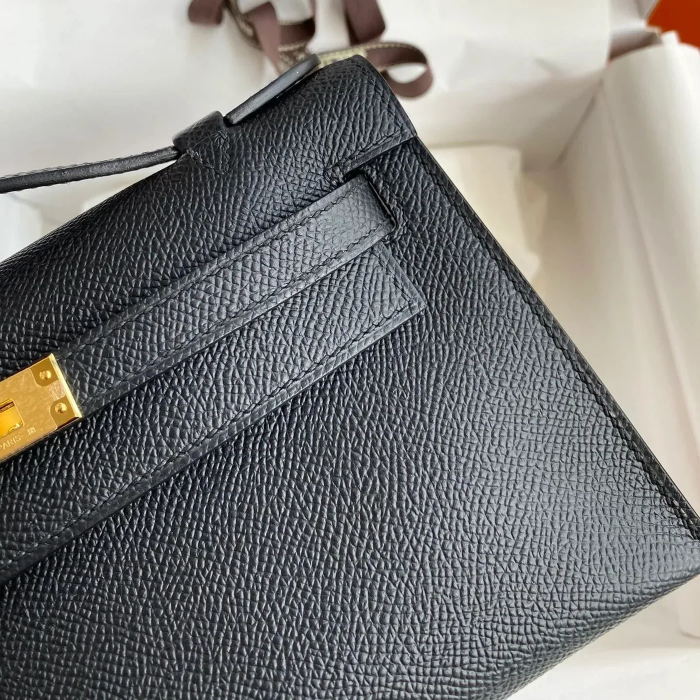 Hermes Kelly Pochette Top Handle Bag in Noir Epsom Gold Hardware Hermes Kelly Pochette Top Handle Bag in Noir Epsom Gold Hardware