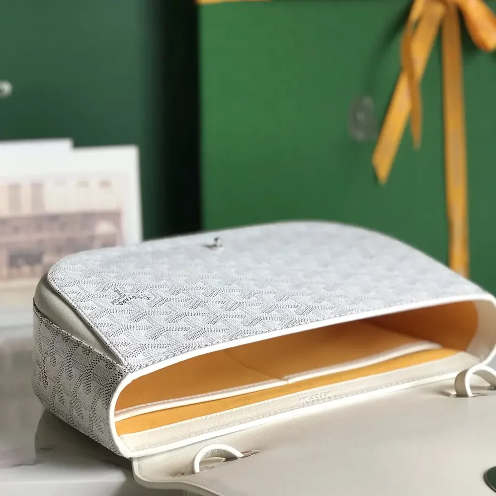Goyard 233 Bag for Unisex in White Goyard 233 Bag for Unisex in White