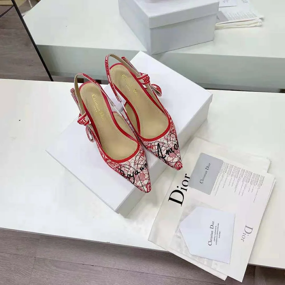 Dior J Adior Dioramour Slingback Pump D-Royaume D Amour Embroidered Cotton for Women Dior J Adior Dioramour Slingback Pump D-Royaume D Amour Embroidered Cotton for Women