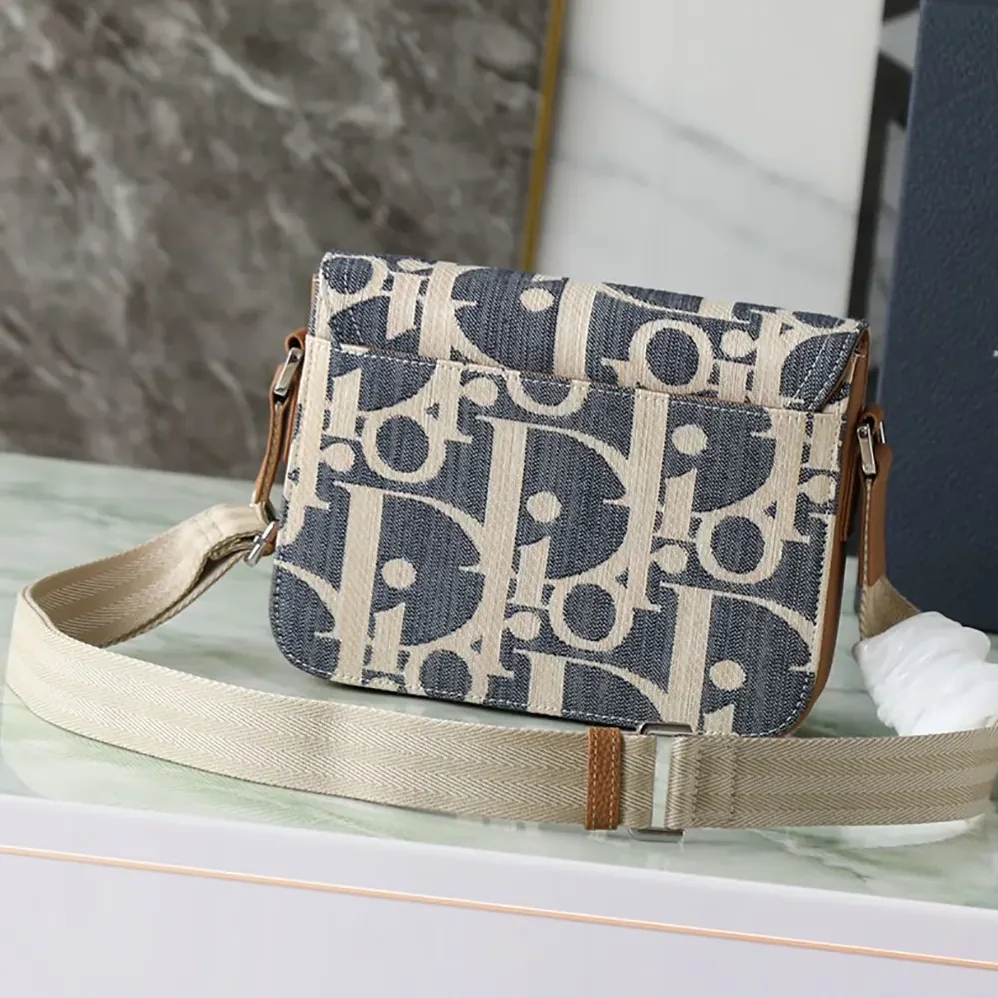 Dior Saddle Messenger Bag Blue and Beige Raffia for Men in Effect Dior Oblique Denim