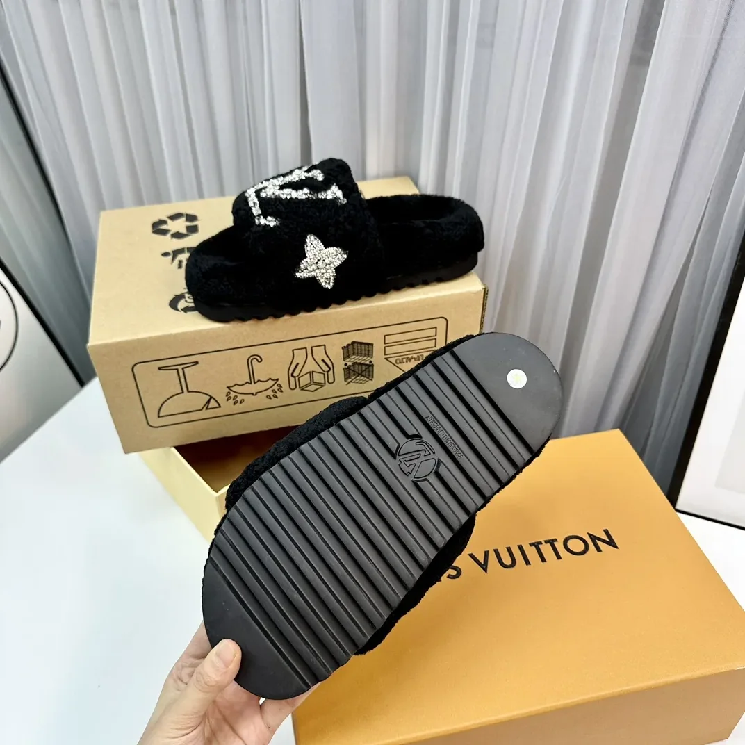 Louis Vuitton Paseo Flat Comfort Mule Black Louis Vuitton Paseo Flat Comfort Mule Black