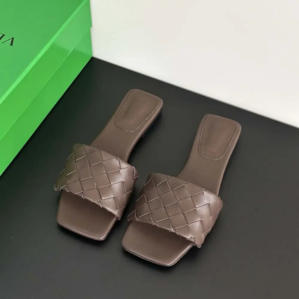 Bottega Veneta Parco Flat Mule for Women in Tan