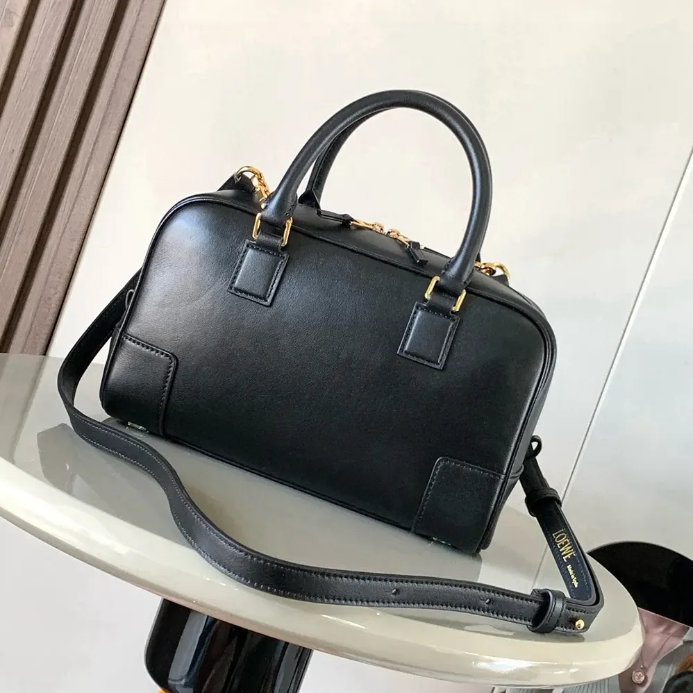 Loewe Amazona 23 Bag in Nappa Calfskin for Unisex in Black Loewe Amazona 23 Bag in Nappa Calfskin for Unisex in Black