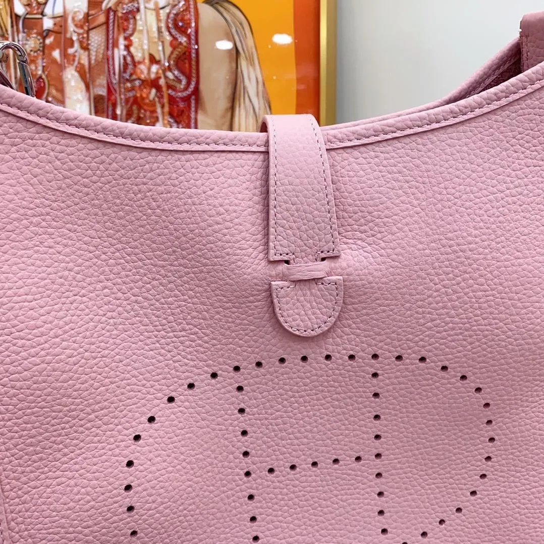 Hermes Evelyne III 29 Bag Pink With Silver in Toned Hardware Hermes Evelyne III 29 Bag Pink With Silver in Toned Hardware