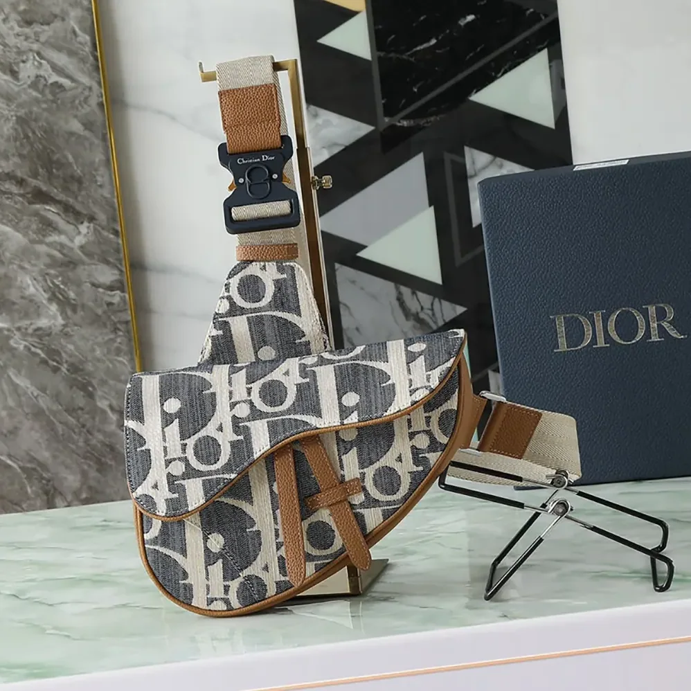 Dior Saddle Bag Blue and Beige Raffia for Men in Effect Dior Oblique Denim