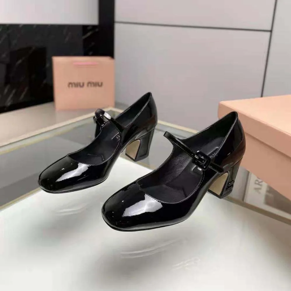 Miu Miu Patent Leather Pumps with Metal Lettering Logo for Women in Black Miu Miu Patent Leather Pumps with Metal Lettering Logo for Women in Black