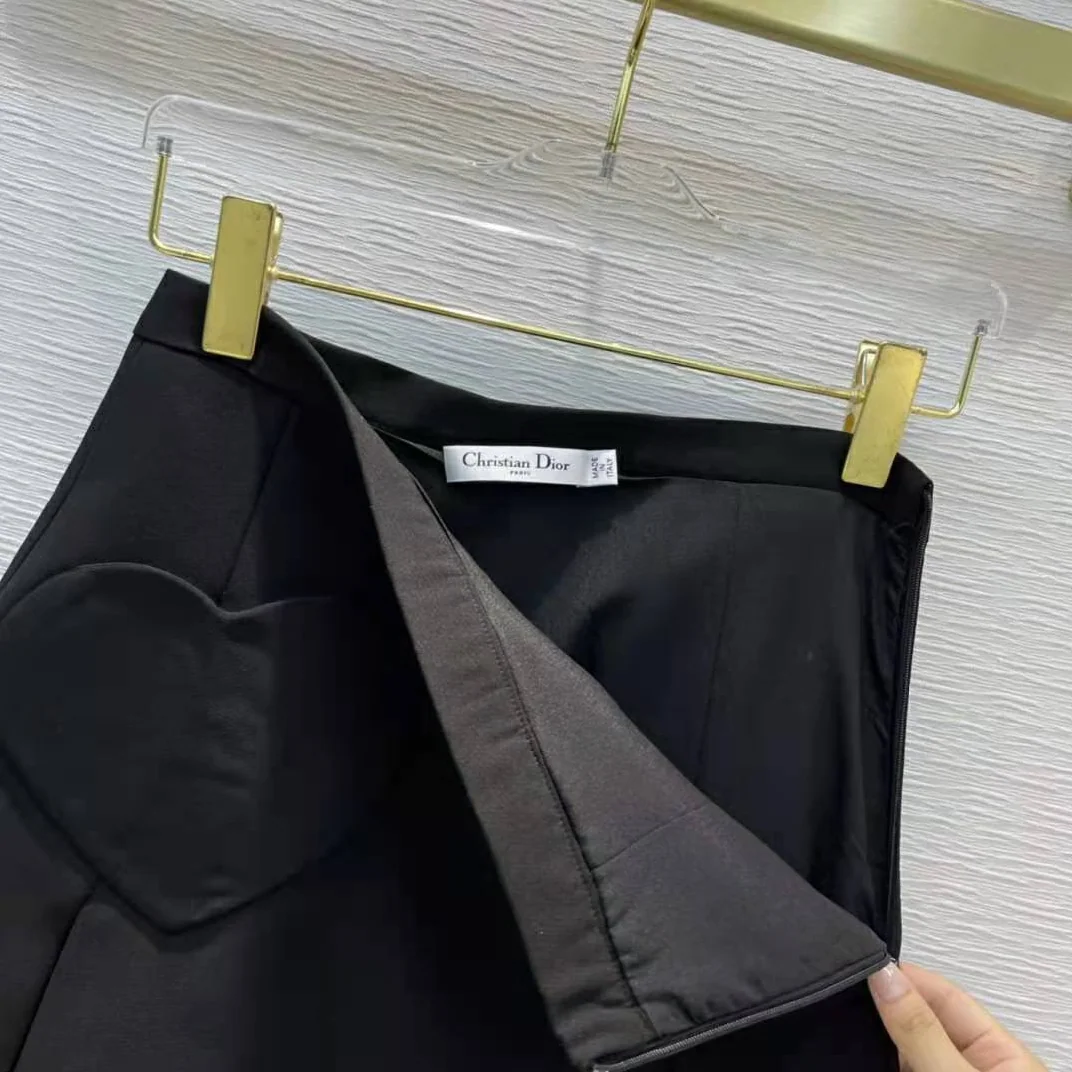 Dior Dioramour Miniskirt with Heart-Shaped Pockets Black Wool and Silk for Women Dior Dioramour Miniskirt with Heart-Shaped Pockets Black Wool and Silk for Women