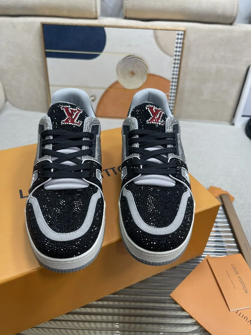 Louis Vuitton Trainer Sneaker LV Black in Silver