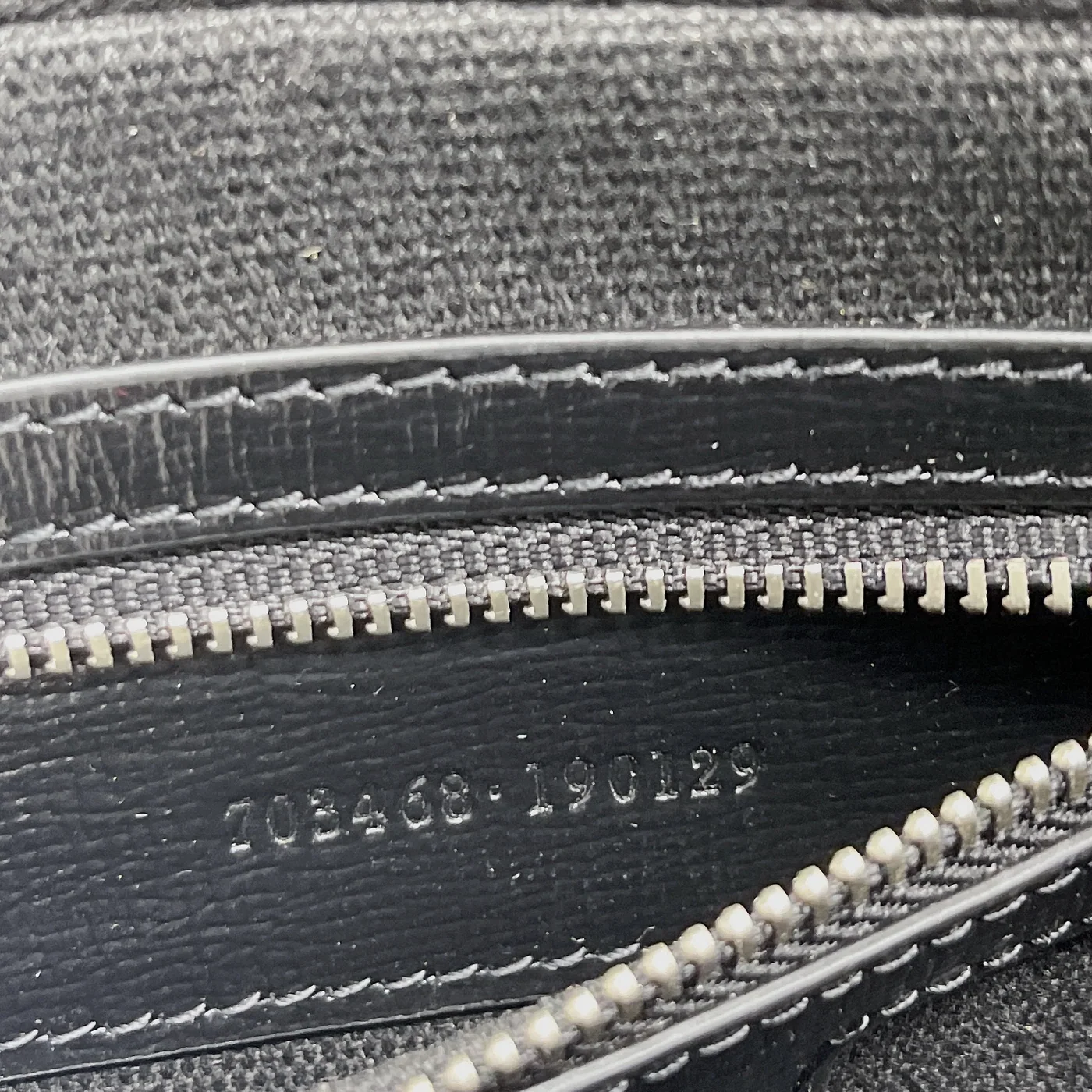 Gucci Shoulder Bag With Interlocking G in Black GG Supreme Canvas Gucci Shoulder Bag With Interlocking G in Black GG Supreme Canvas