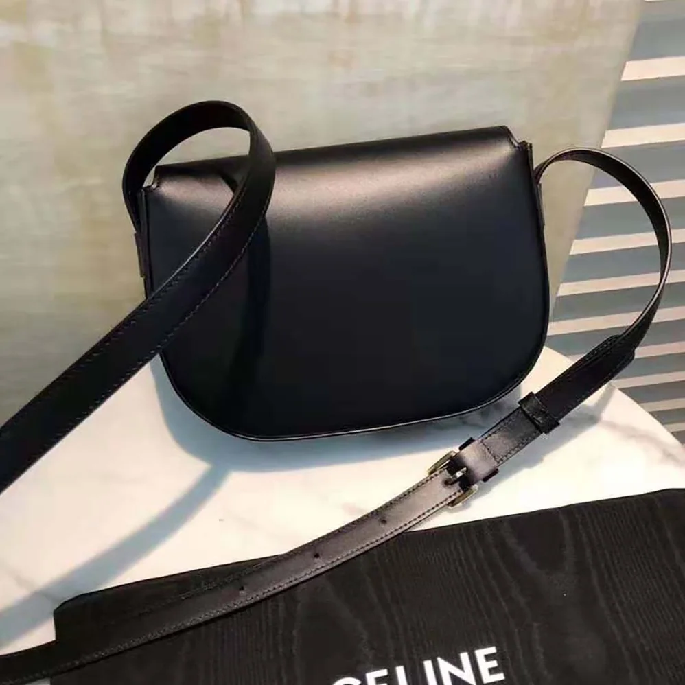 Celine Medium Maillon Triomphe Bag in Natural Calfskin for Women in Black Celine Medium Maillon Triomphe Bag in Natural Calfskin for Women in Black