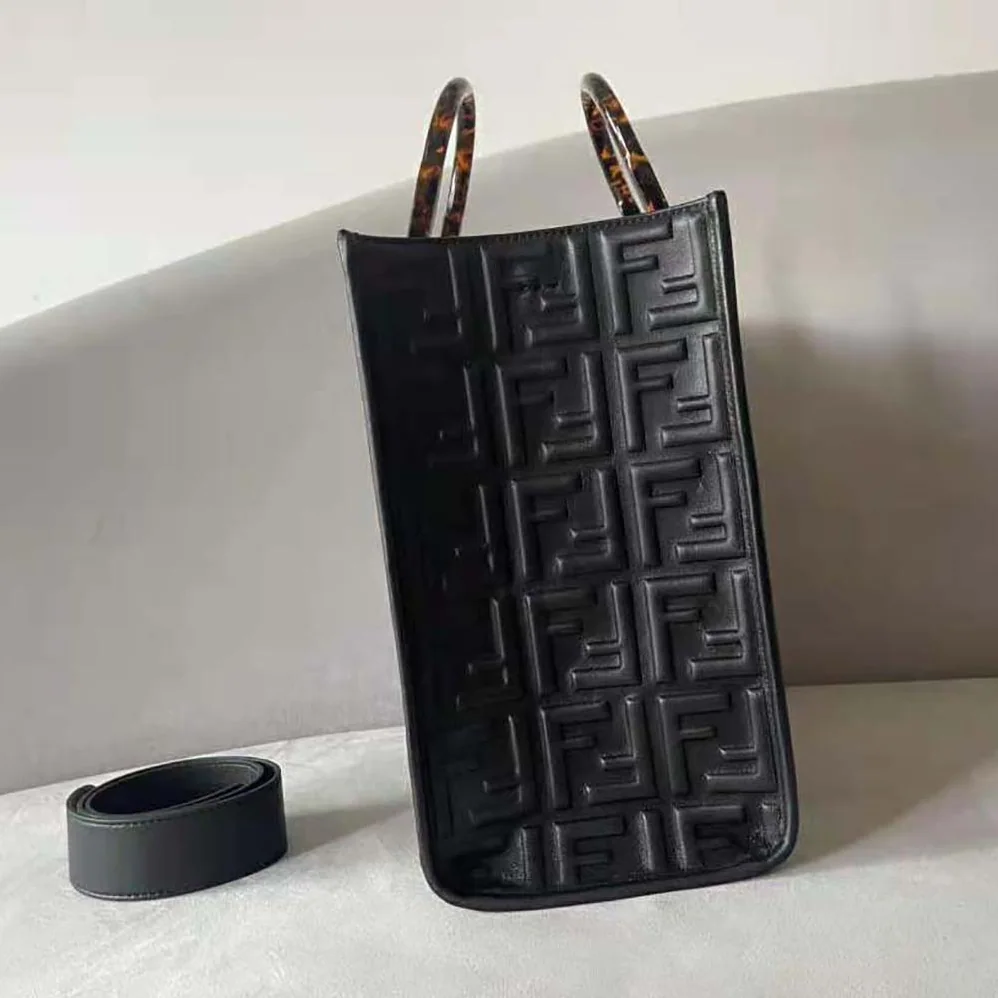 Fendi Sunshine Medium Black Leather Shopper for Women Fendi Sunshine Medium Black Leather Shopper for Women