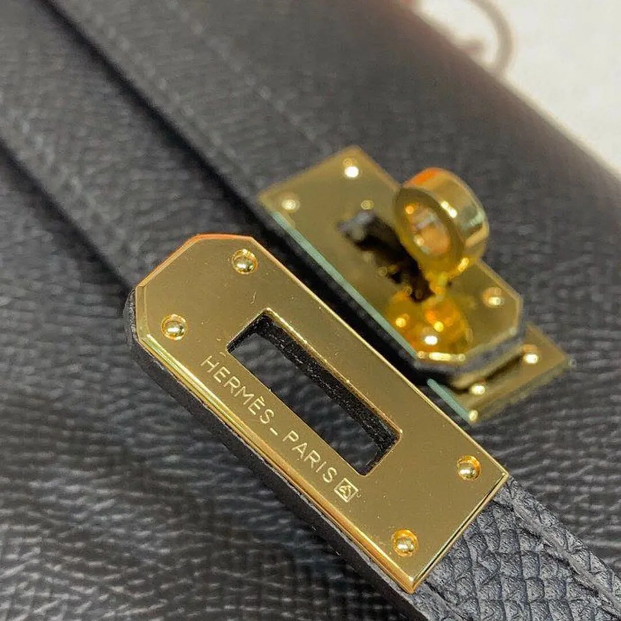 Hermes Kelly Wallet To Go Woc Black With Gold Toned Hardware Bag /