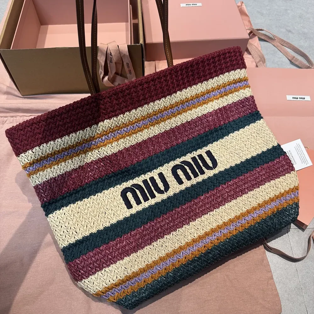 Miu Miu Raffia-effect Woven Tote Bag for Women in Bordeaux