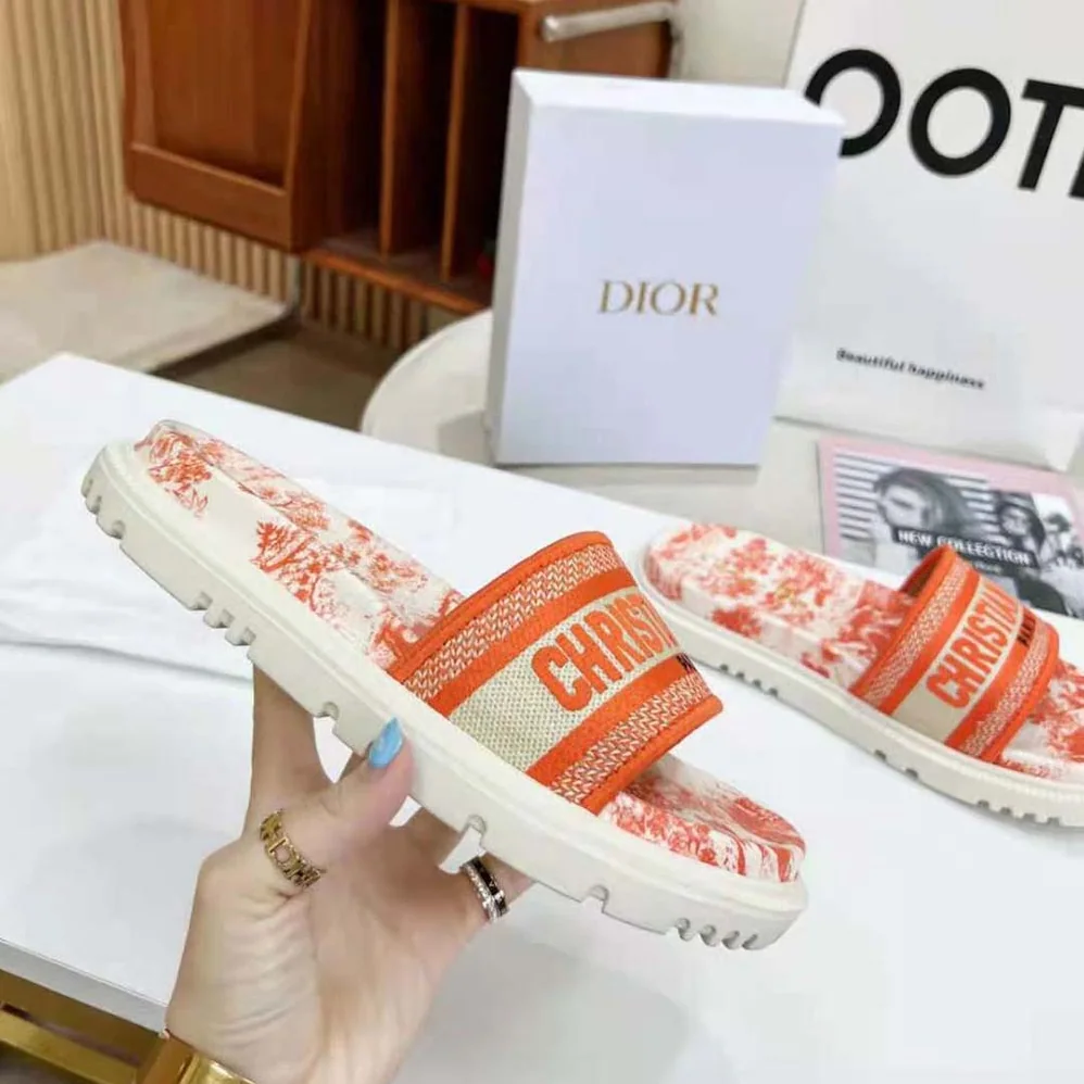Dior Dway Slide Bright Toile De Jouy Embroidered Cotton for Women in Orange Dior Dway Slide Bright Toile De Jouy Embroidered Cotton for Women in Orange