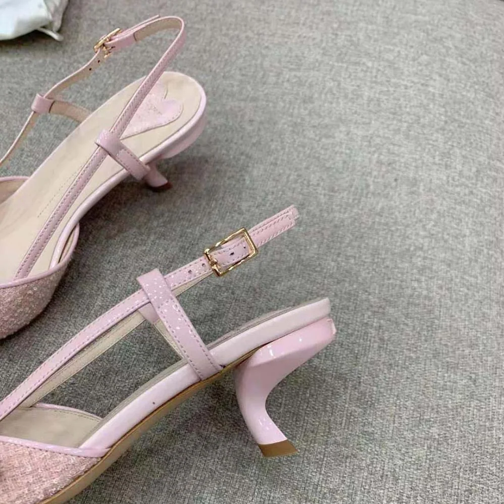 Roger Vivier Virgule Bow Slingback Pumps in Fabric for Women in Pink