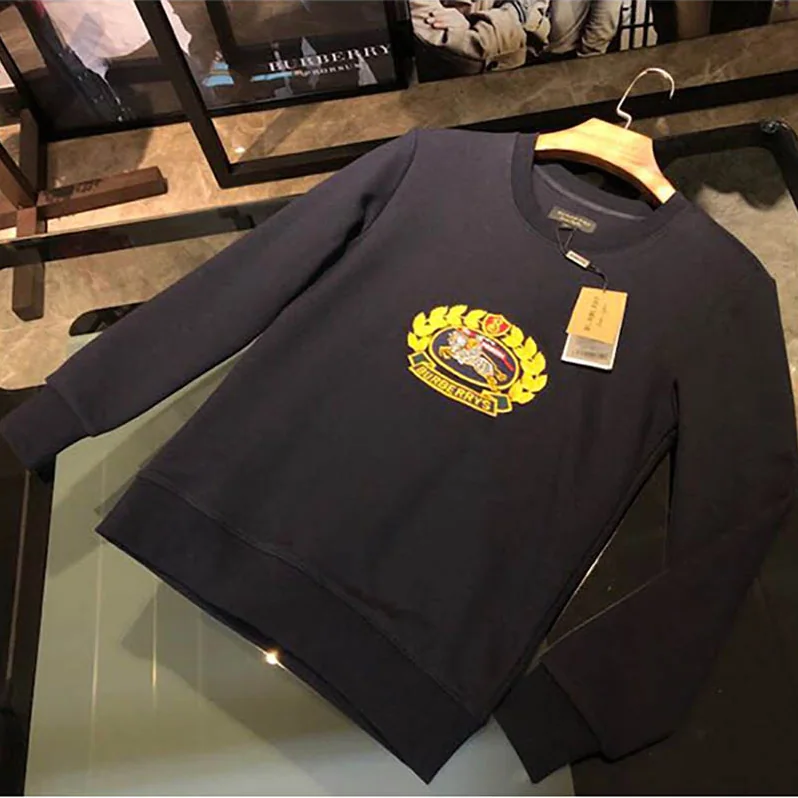 Burberry Reissued Jersey Sweatshirt for Men in Navy Burberry Reissued Jersey Sweatshirt for Men in Navy