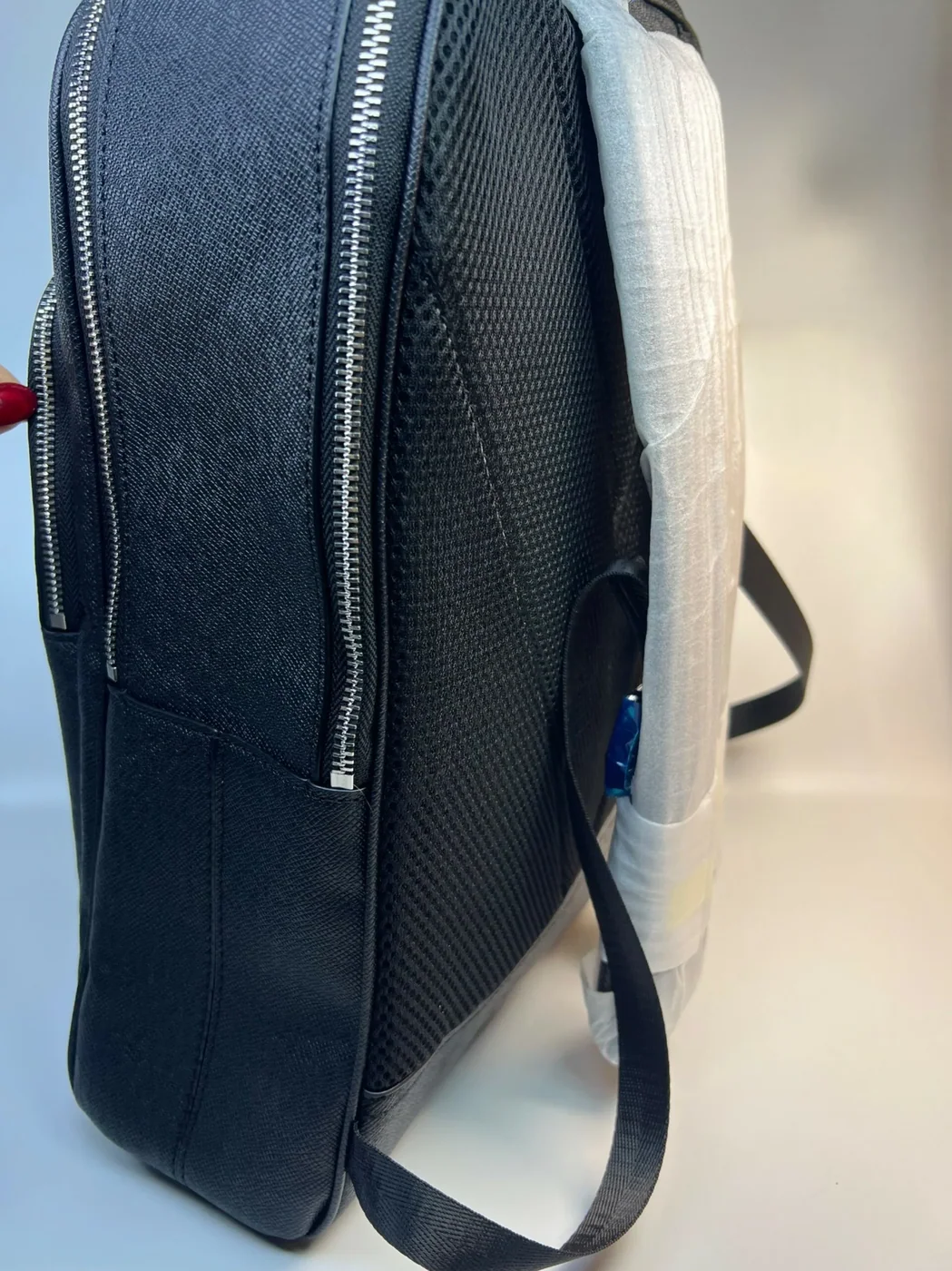 Louis Vuitton Avenue Backpack Black / Louis Vuitton Avenue Backpack Black /