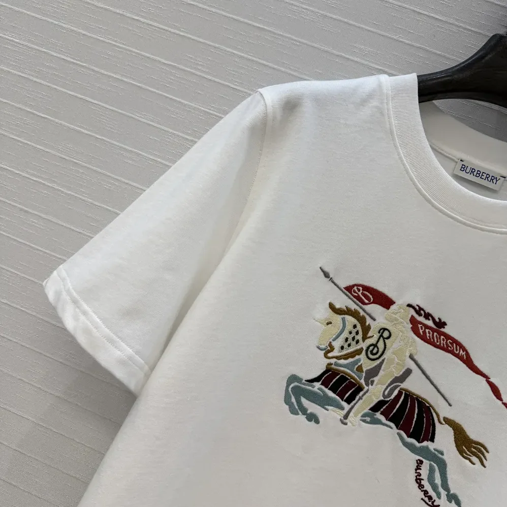 Burberry Crystal EKD Cotton T-shirt for Women in White Burberry Crystal EKD Cotton T-shirt for Women in White