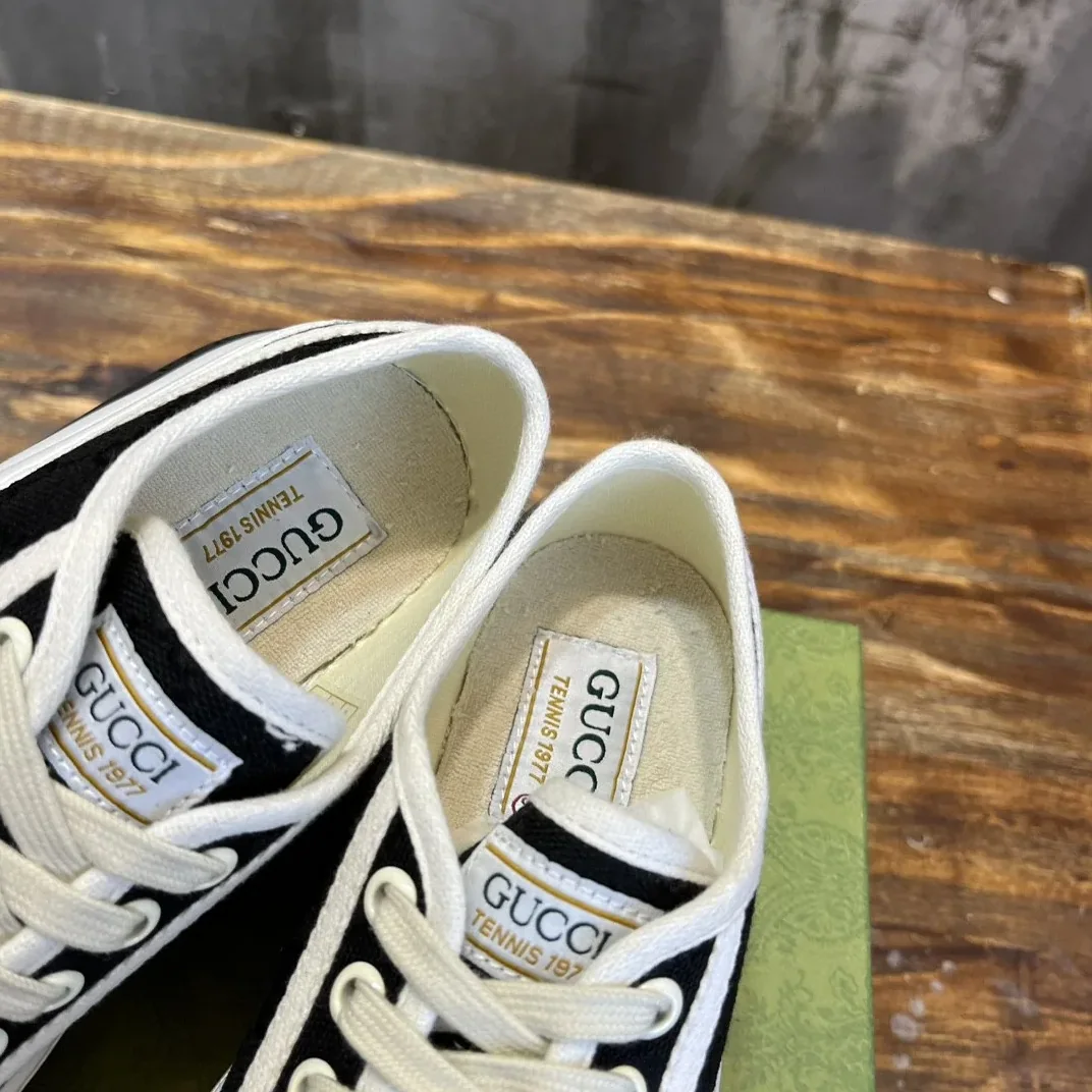 Gucci Low in Cut Sneaker Black Gucci Low in Cut Sneaker Black