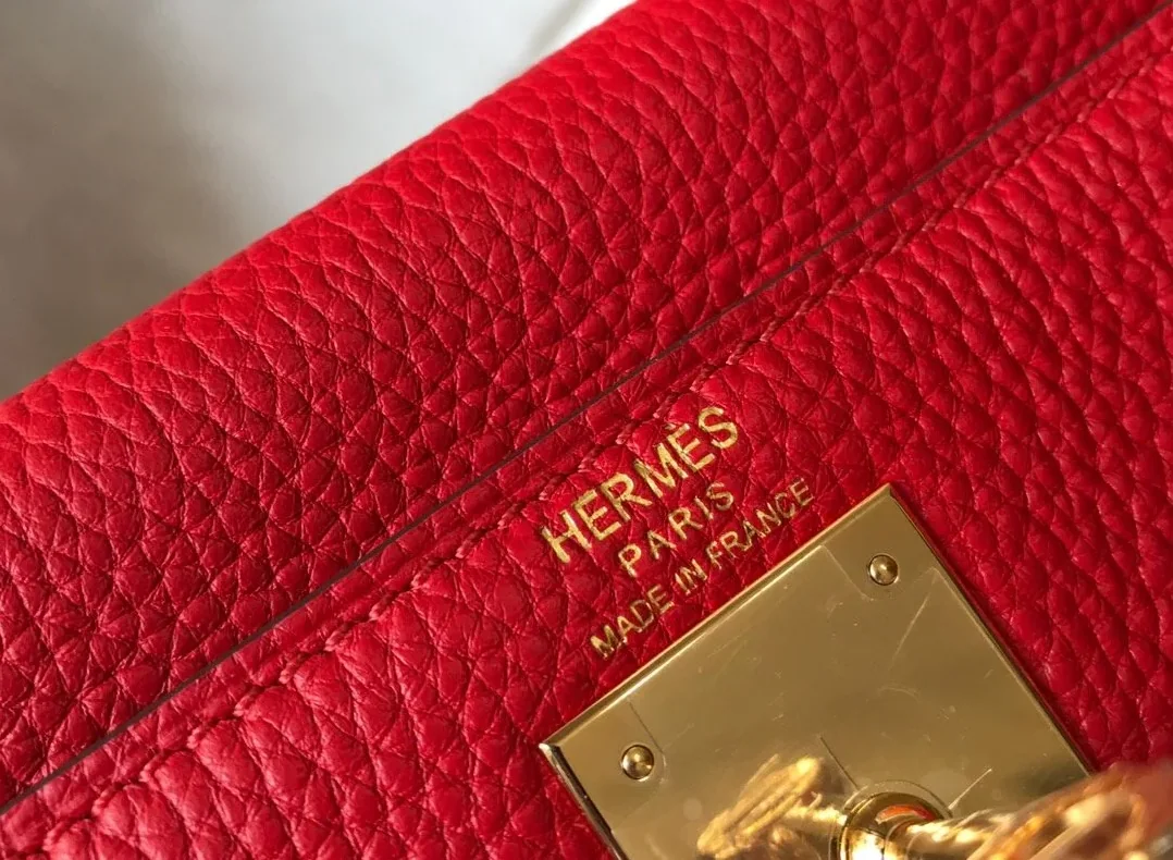 Hermes Kelly 28 Rouge Casaque Togo Bag