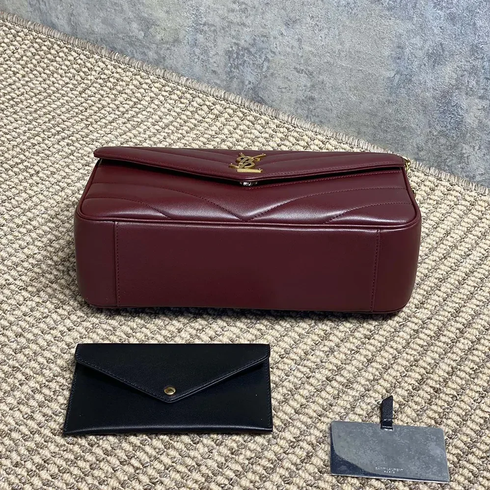 Saint Laurent YSL Loulou Medium in Matelasse Lambskin for Women in Bordeaux Saint Laurent YSL Loulou Medium in Matelasse Lambskin for Women in Bordeaux