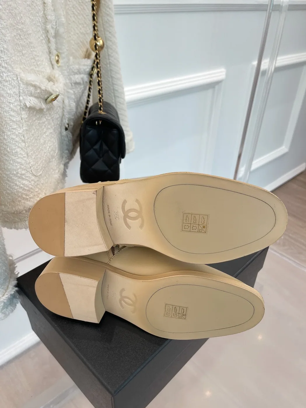Chanel Ankle Boots With Chain Beige / Chanel Ankle Boots With Chain Beige /