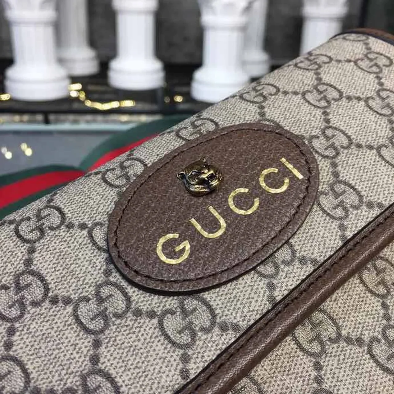 Gucci Neo Vintage Small Messenger Bag Beige/Ebony GG Supreme Canvas With Brown / Gucci Neo Vintage Small Messenger Bag Beige/Ebony GG Supreme Canvas With Brown /