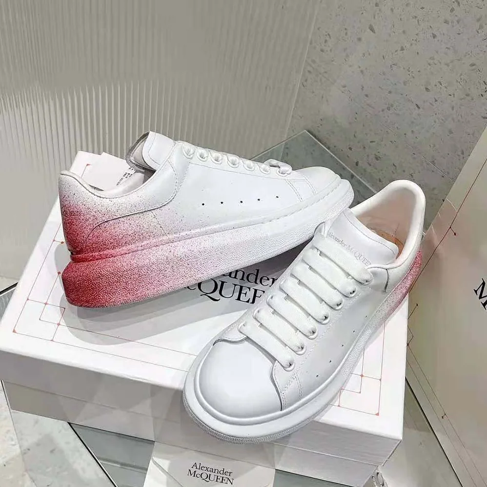 Alexander Mcqueen Oversized Sneaker in White for Women in Pink