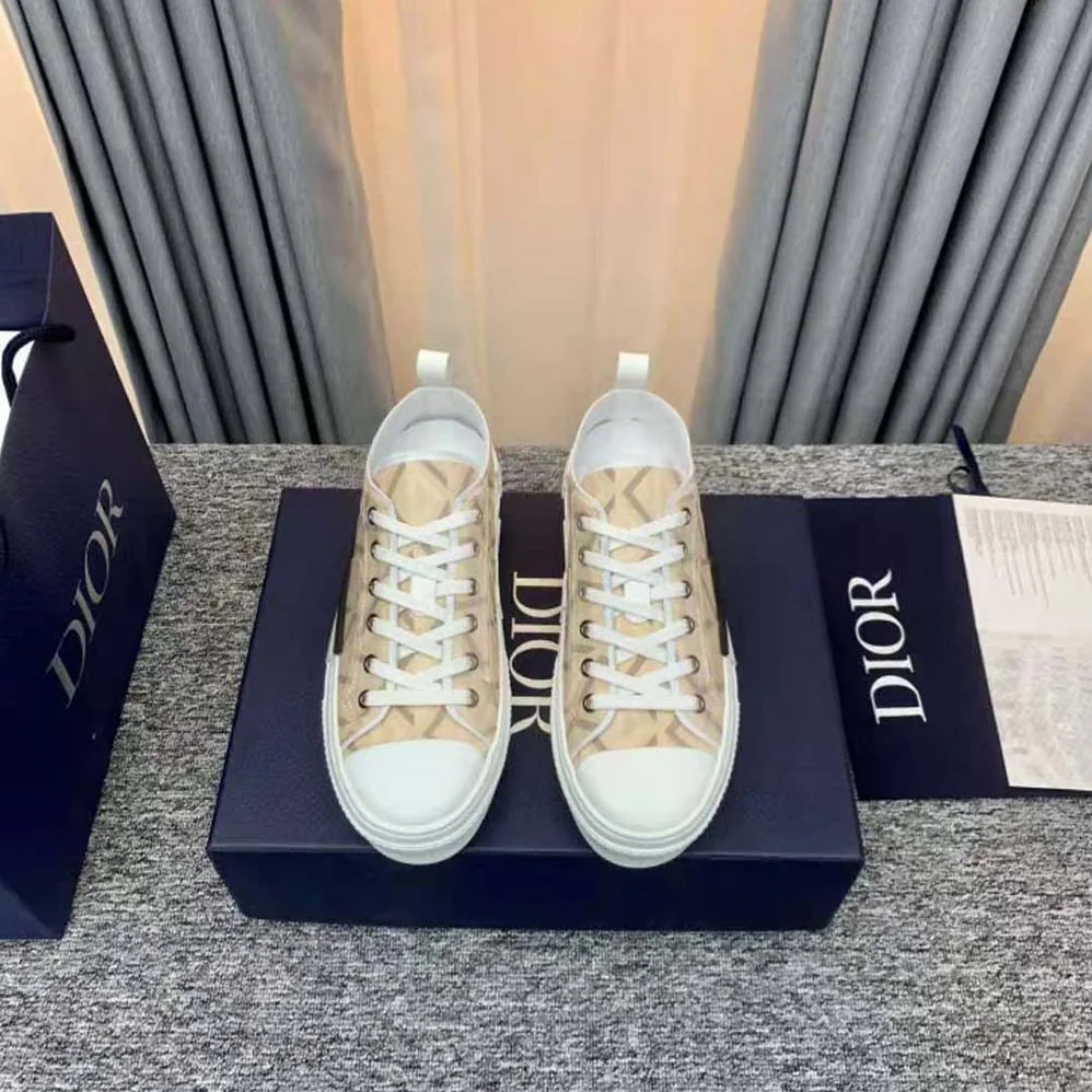 Dior B23 Low-Top Sneaker Natural CD Diamond Canvas for Unisex Dior B23 Low-Top Sneaker Natural CD Diamond Canvas for Unisex
