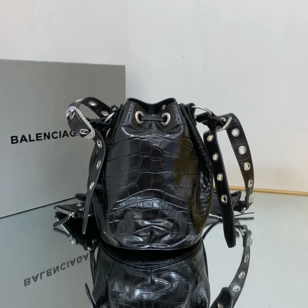 Balenciaga Le Cagole XS Bucket Bag Black /