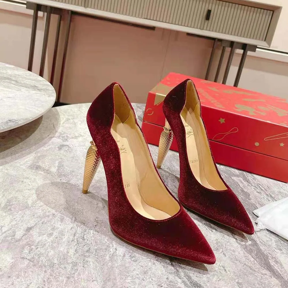 Christian Louboutin Lipchick Pump 100 mm Heel Height for Women in Red