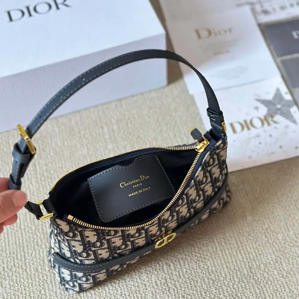 Dior 30 Montaigne Cigale Mini Bag Blue Dior Oblique Jacquard for Women Dior 30 Montaigne Cigale Mini Bag Blue Dior Oblique Jacquard for Women