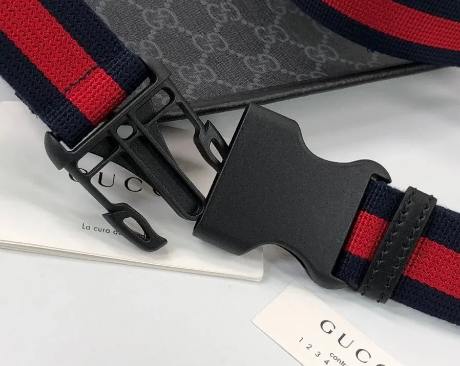 Gucci GG Black Belt Bag Black/Grey GG Supreme Canvas With Black / Gucci GG Black Belt Bag Black/Grey GG Supreme Canvas With Black /