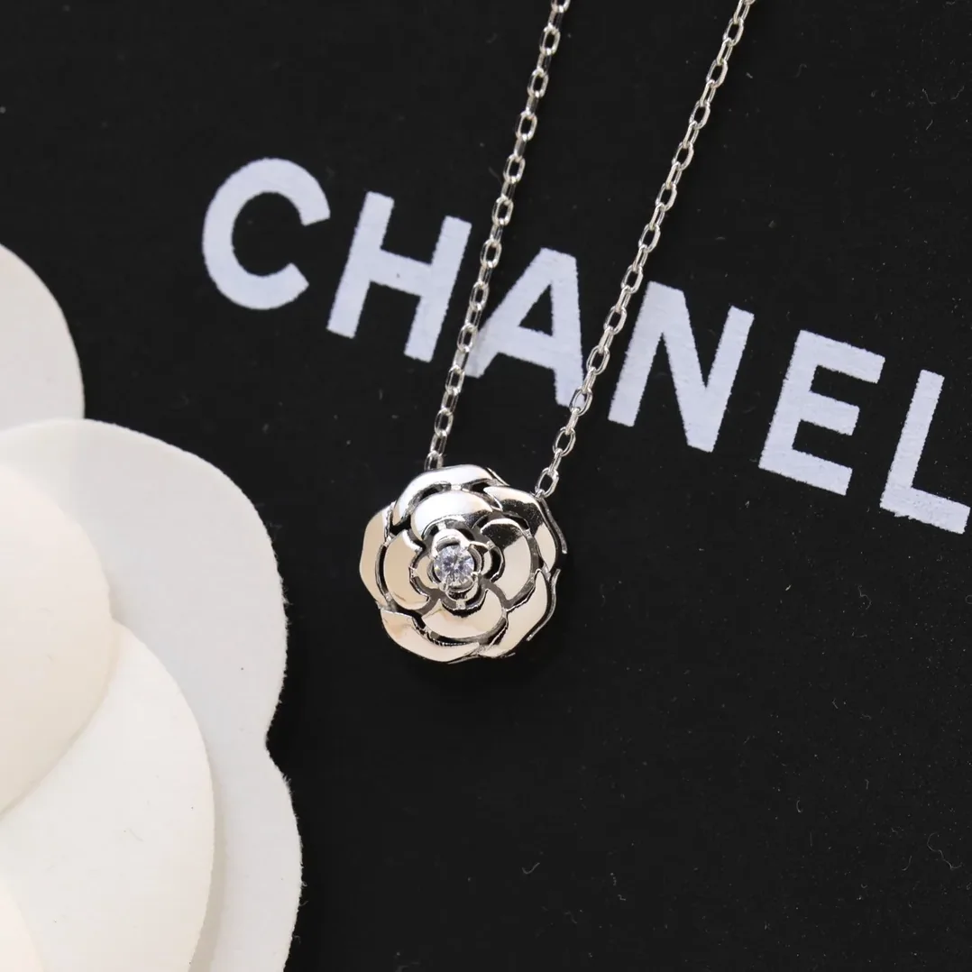 Chanel Extrait De Camélia Necklace Silver Tone