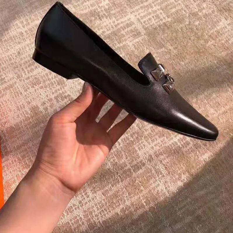 Hermes Subtil Ballerina in Goatskin with Square Toe for Women in Black