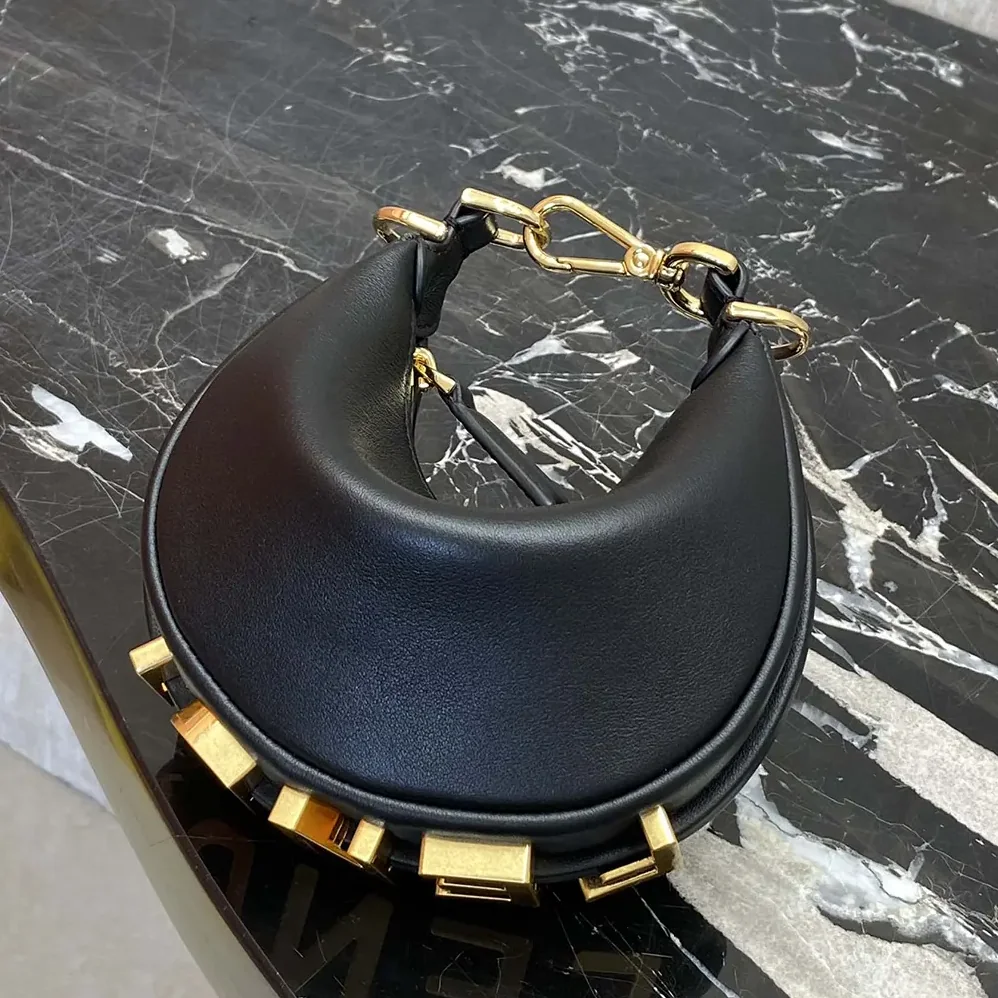 Fendi Fendigraphy Mini Black Leather Mini for Women in bag Fendi Fendigraphy Mini Black Leather Mini for Women in bag