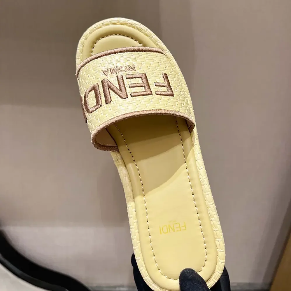 Fendi Fendi Sunshine Beige Raffia Flatform Slides for Women