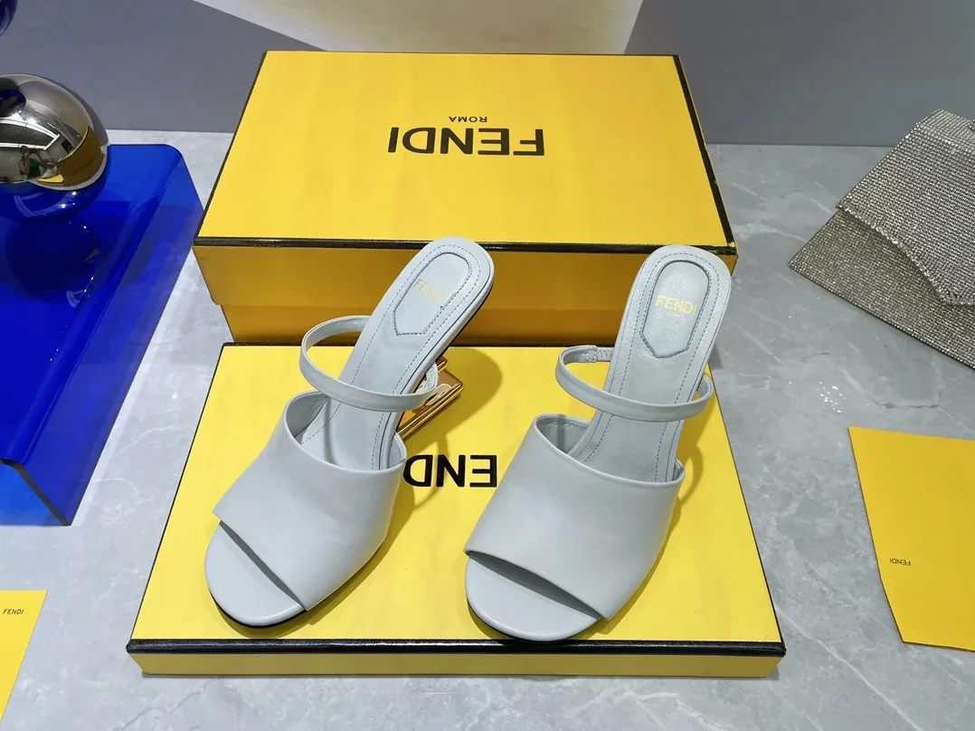 Fendi First Grey High in Heeled Sandals Fendi First Grey High in Heeled Sandals