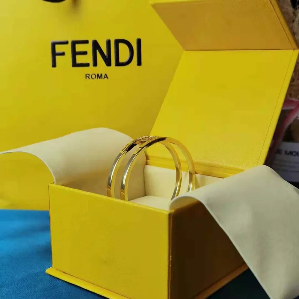 Fendi O'lock Bracelet with Gold for Women in Colored Bracelet Fendi O'lock Bracelet with Gold for Women in Colored Bracelet